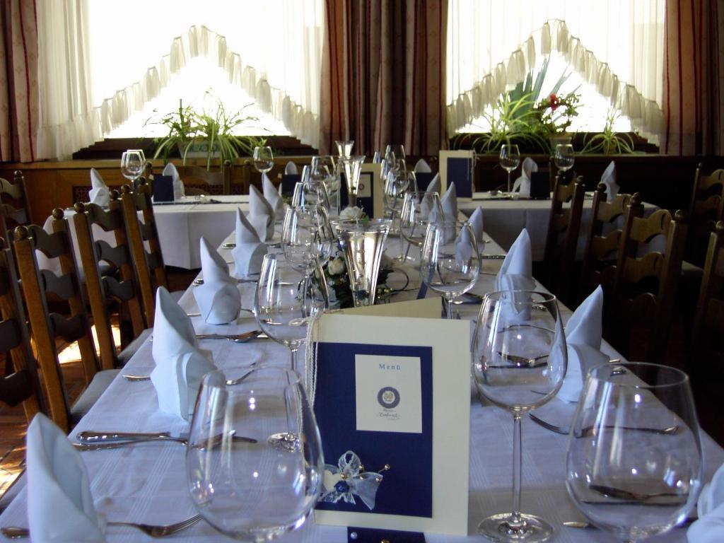 Hotel Restaurant Zum Schwan Schwanberg Экстерьер фото