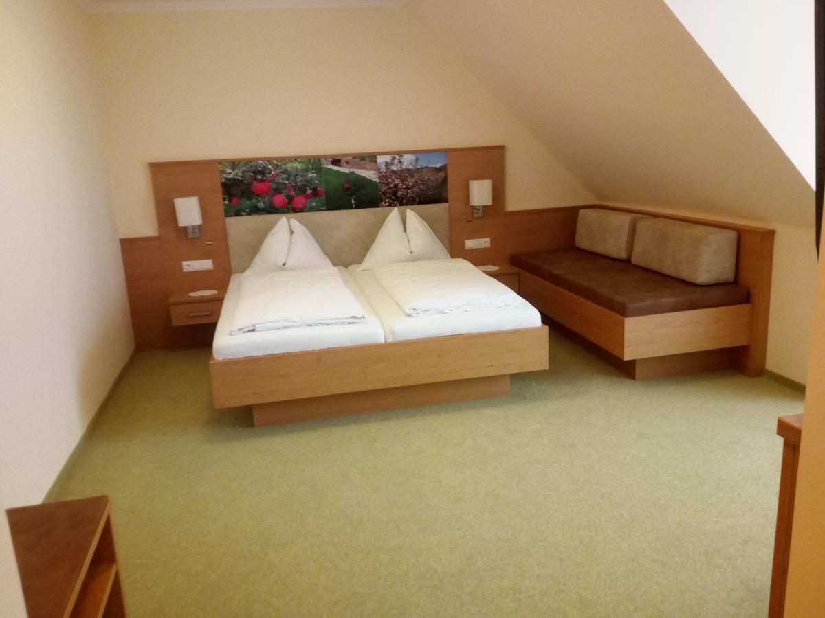 Hotel Restaurant Zum Schwan Schwanberg Экстерьер фото